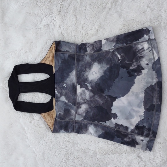 LULULEMON TOP. - Picture 8 of 12